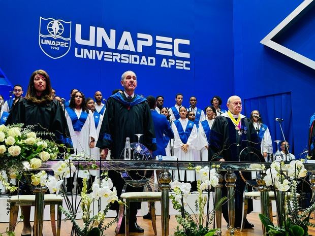 El ministro de Educación Superior, Ciencia y Tecnología hace el planteamiento en el acto de presentación de libros generados por programas y proyectos celebrado en INTEC
 