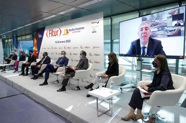 El presidente del Comité Ejecutivo de Ifema, José Vicente de los Mozos interviene por videoconferencia durante la presentación de FITUR 2022 celebrada en Ifema este martes.