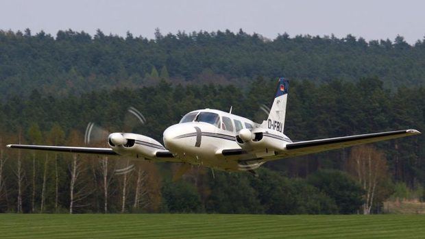 Investigan caso avioneta que aterrizó de manera irregular en la región este