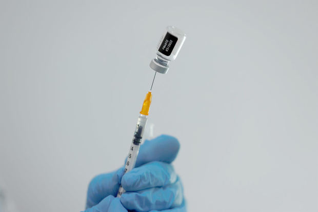 Preparación de una vacuna contra la covid-19.