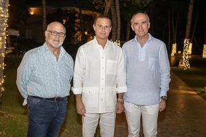 Eduardo Grullón, Juan Tomás Díaz y Mauricio Espinosa.