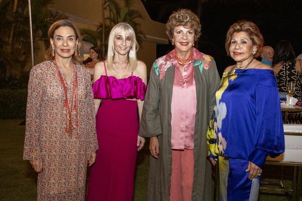 Haydée Rainieri, Mercy Imbert, Pilar Rainieri e Ivania de Will.