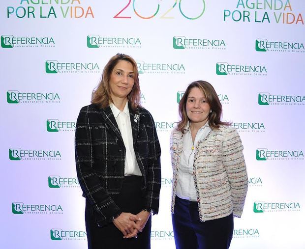Cynthia León de Ruíz y Priscilla Kelly León.