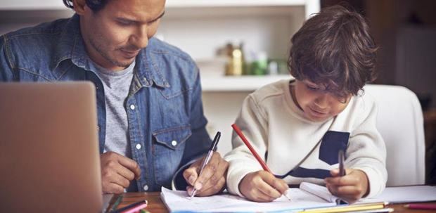 La relación de padres e hijos es beneficioso para la familia.