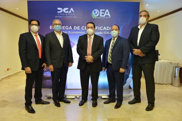 DGA certifica a 20 empresas como Operador Económico Autorizado.