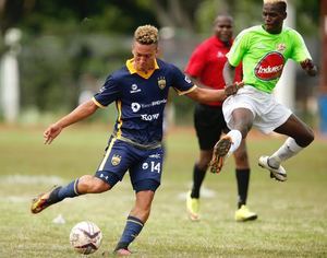 El fútbol dominicano inicia su liga con público en medio de la pandemia