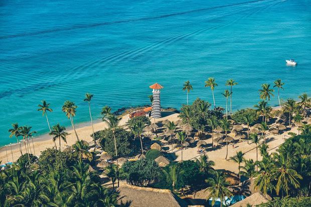 Iberostar Beachfront Resorts renueva su hotel en Bayahíbe