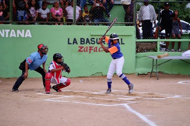 Un total de 500 niños, en 19 equipos, están participando en el torneo deportivo.