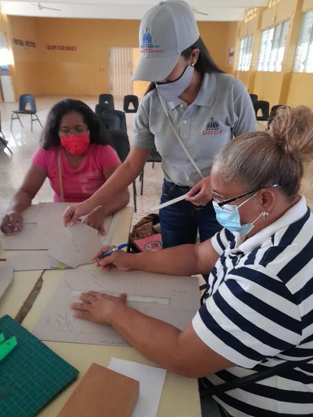 DGDF y FODEARTE inician taller de formación artesanal en la zona fronteriza.