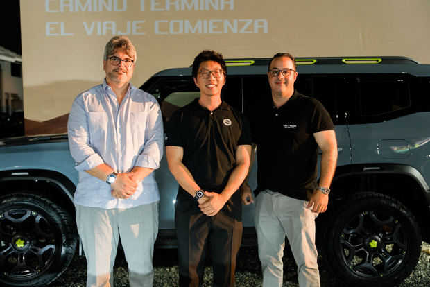 César García, Chaoping Chen y Gabriel Czarlinski.