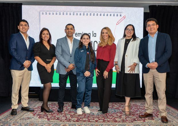 Jack Del Águila, Kely Gómez, Carlos Butron, Belén Guzmán, Maria Dimitrova, Mónica Ramos y Ubaldo Dedios.