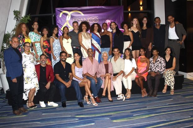 Bailarines que actuarán en EDANCO 2025