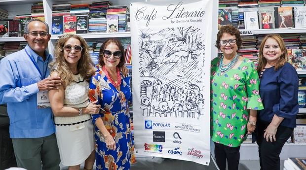 Isael Pérez, Teonilda Madera, Maria Cristina de Farías, Verónica Sencion y Varinia Caamaño.