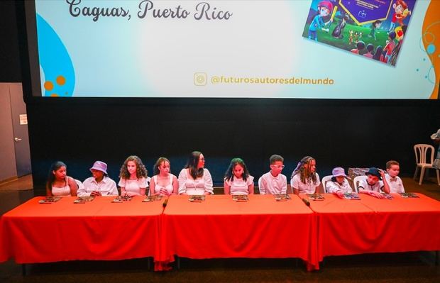Ema, Jazmín, Marta, Antígona Carolina, Elena, Diego, Isabella, Violeta, Esterlín y Txomin.