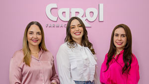 Joan Patricia Landolfi, Hony Estrella y Yessica Valera.