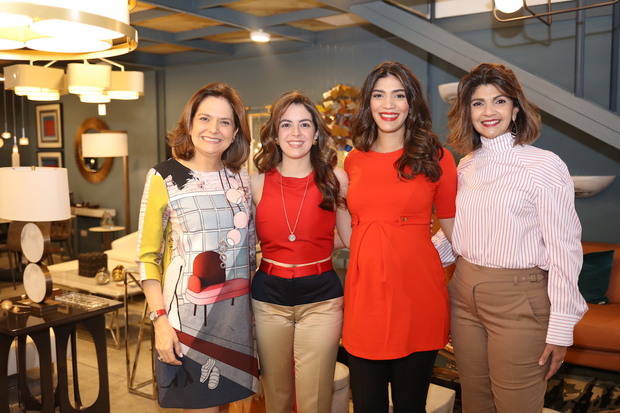 Iranna Canaán, Lauren Lama, Daniela Cruz y Marcelle Rizek.