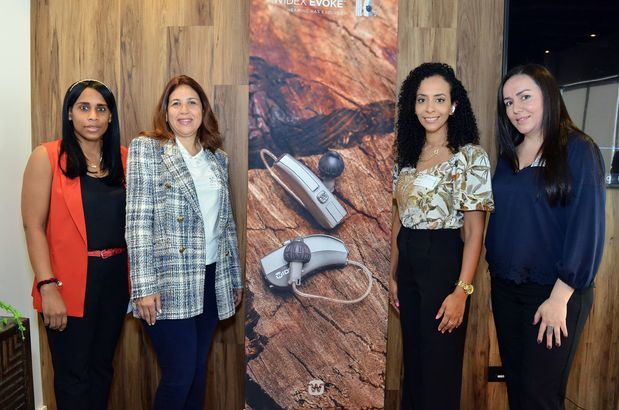 Johanny Valoy, Victoria Acosta, Juliana Juliana Bejarano y Pamela San Martín.