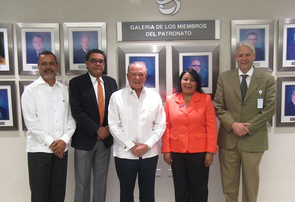 Paul Beswick, César Herrera, Frank Rainieri, Milagros Ureña, y Jorge Marte.