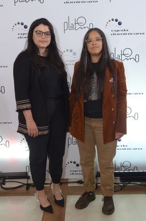 Victoria Cortéz y Gabriella Linares.