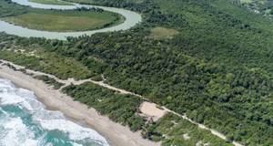 INSAPROMA logra suspensión licencia ambiental del proyecto turístico Ritz Carlton reserve en Boca de Yásica, Cabarete