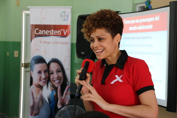 Charla en el Liceo Parroquial.