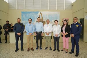 Director de la DGSPC, presidente del Indotel y embajador de la República de Israel recorren el CCR de Anamuya