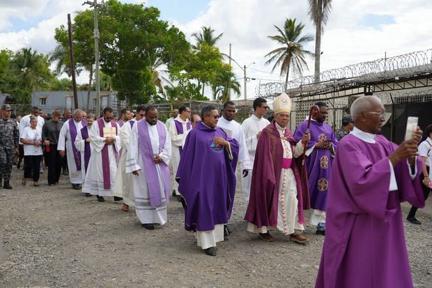 Monseñor Francisco Ozoria: “Somos peregrinos de la esperanza”.