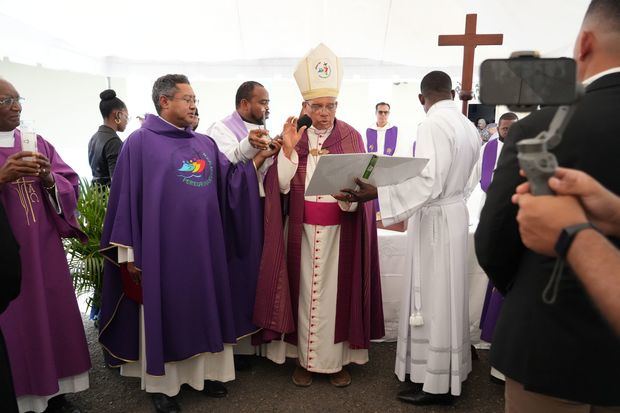 El arzobispo metropolitano de Santo Domingo encabezó la misa con motivo del Año Jubilar en el Centro de Privación de Libertad de La Victoria.