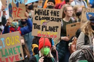 Los jóvenes rugen en Glasgow contra el “bla bla bla” de la COP26