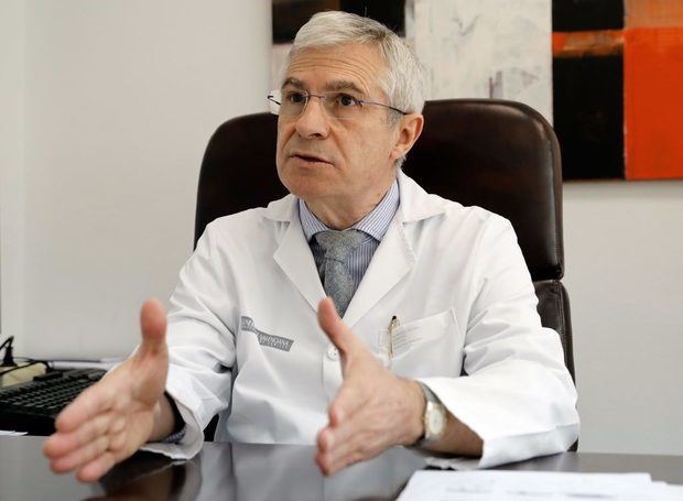 Entrevista con el doctor Antonio Cano, nuevo presidente electo de la Sociedad Europea de Menopausia y Andropausia. Cano, primer español en ocupar este cargo, afirma que la menopausia actual 'no tiene nada ver' con la del siglo XX.