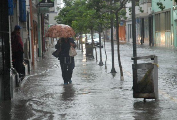 Lluvias producidos por vientos del este. 