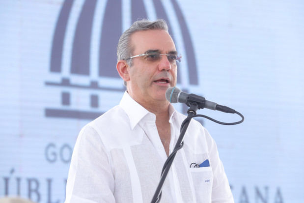 Presidente Luis Abnader.