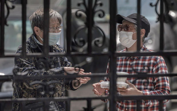 China suma otros once muertos por covid en Shanghái y 2.133 nuevos casos