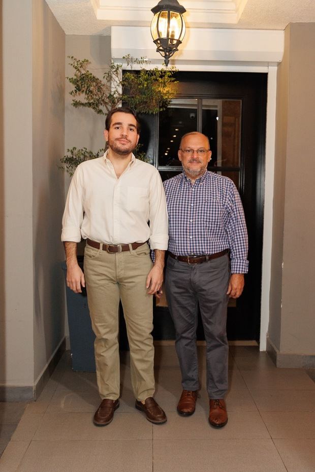 Carlos y César Tapia.
