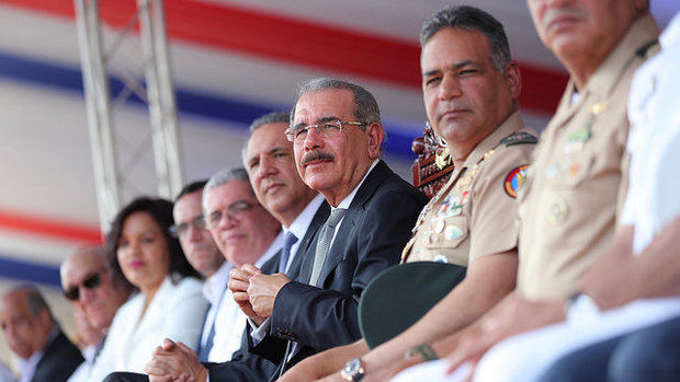 Presidente Danilo Medina encabeza desfile por 174 aniversario de la Batalla del 19 de Marzo.