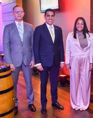 Fidias Brache, Robinson Portorreal y Judith Rubiera.