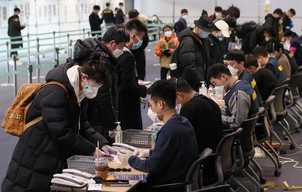 Corea del Sur ya es el segundo mayor foco del coronavirus con más de 800 casos.