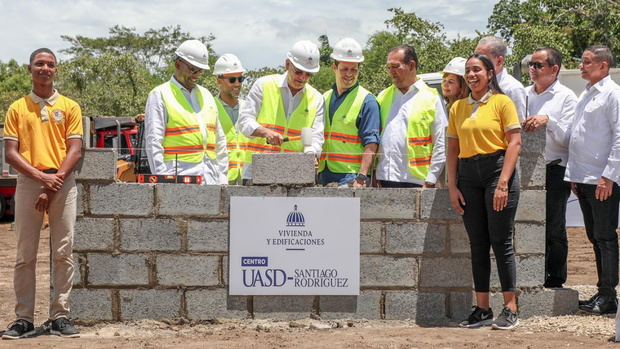 Presidente Abinader deja iniciada construcción UASD en Santiago Rodríguez.