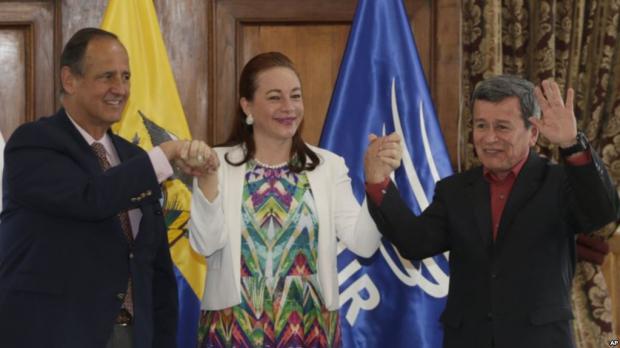 Santos anuncia cese el fuego con guerrilla del ELN