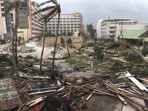 Aumentan evacuaciones en Florida ante avance de huracán Irma