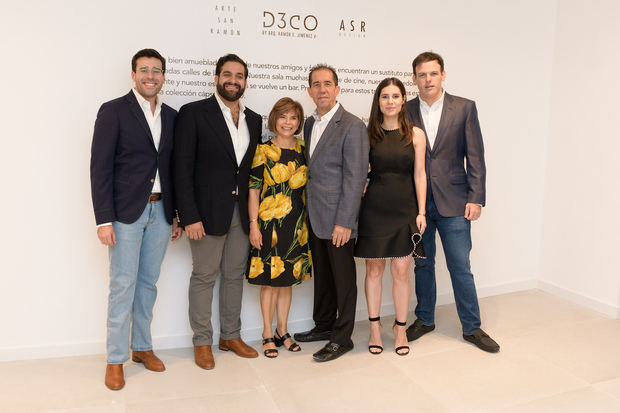 Maeno Gómez Casanova, Ramón Emilio Jiménez, Susy Gúzman, Sergio Ferreira, Amanda Ferreira y Javier Hevia