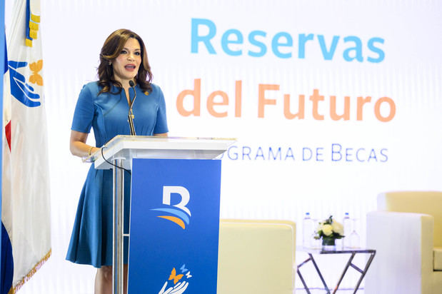 Presidenta del Voluntariado, Noelia García de Pereyra.