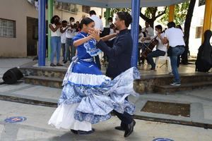 Primera edición de “Sinfoní­a Callejera” se presentó en barrios Guachupita y Luperón