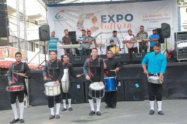 El evento, celebrado en el parque Amado Franco Bidó, fue abierto al público.