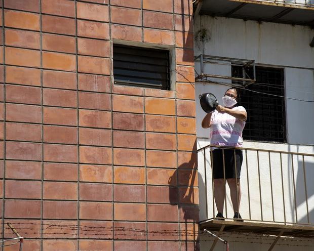 Fotografía ganadora 3er lugar, Dania Acevedo publicada en Diario Libre Protesta de Gazcue.