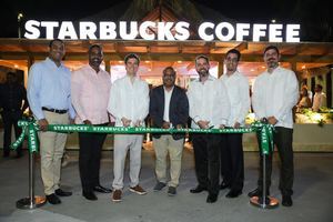 Starbucks se expande en el Caribe con la apertura de su primera tienda en Punta Cana