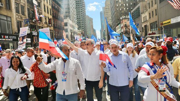Esta es la primera vez que un primer mandatario de República Dominicana encabeza este desfile en Nueva York.