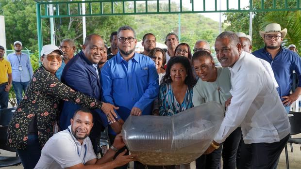 2.	En los últimos 18 meses, el FEDA ha invertido más de RD$40,000,000 millones en el desarrollo de la acuicultura nacional.