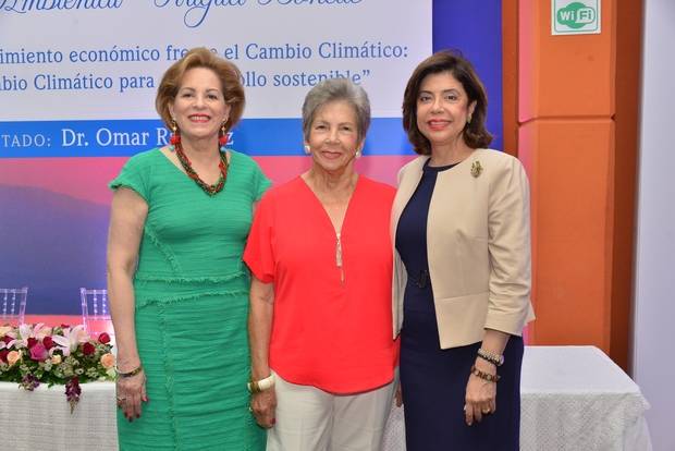Conchita Alcalá, Verónica Sención, Sonia Villanueva y Marianne de Tolentino.