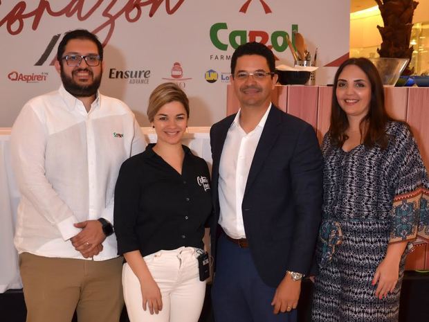 Rafael Mejía, Catherine Lemoine, Richard Marine y Joan Patricia Landolfi.